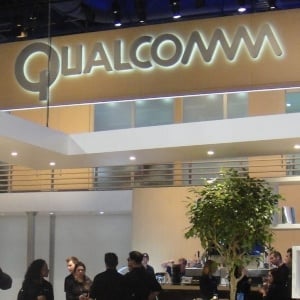 CES_2012_-_Qualcomm_(6937708543)_The Conmunity - Pop Culture Geek