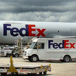 FedEx_-_Federal_Express_McDonnell_Douglas_DC-10-30(F)_N319FE_(cn_47820-317)_(4196174034)
